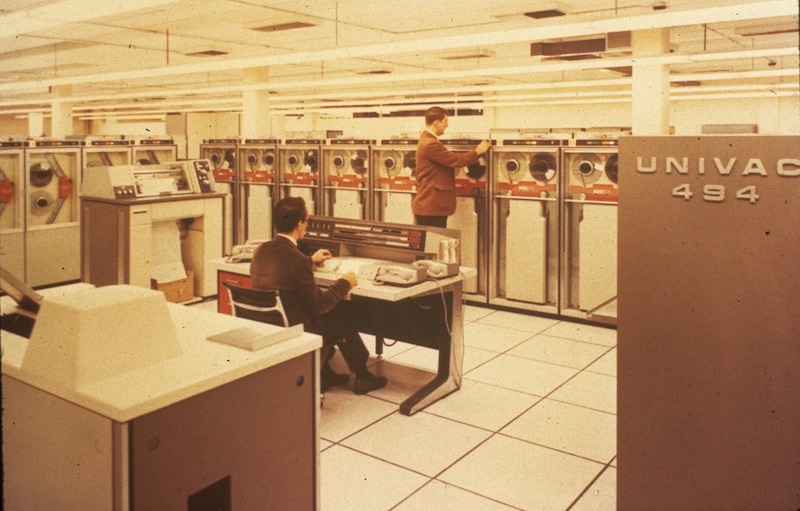 UNIVAC 494